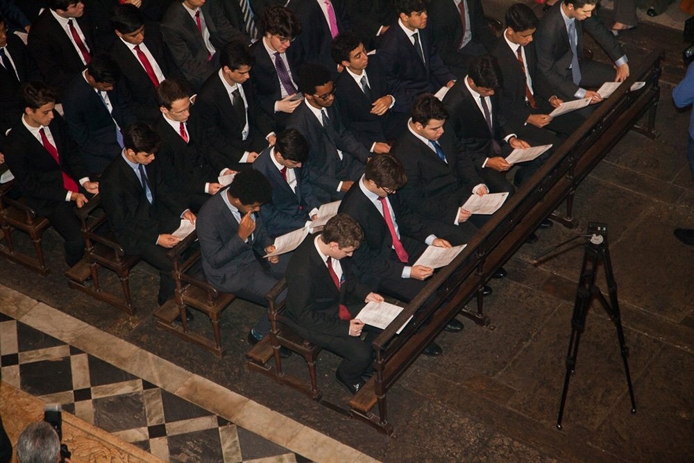 CELEBRAÇÃO LITÚRGICA CONCLUI ANO LETIVO DA 3ª SÉRIE DO ENSINO MÉDIO DO COLÉGIO DE SÃO BENTO