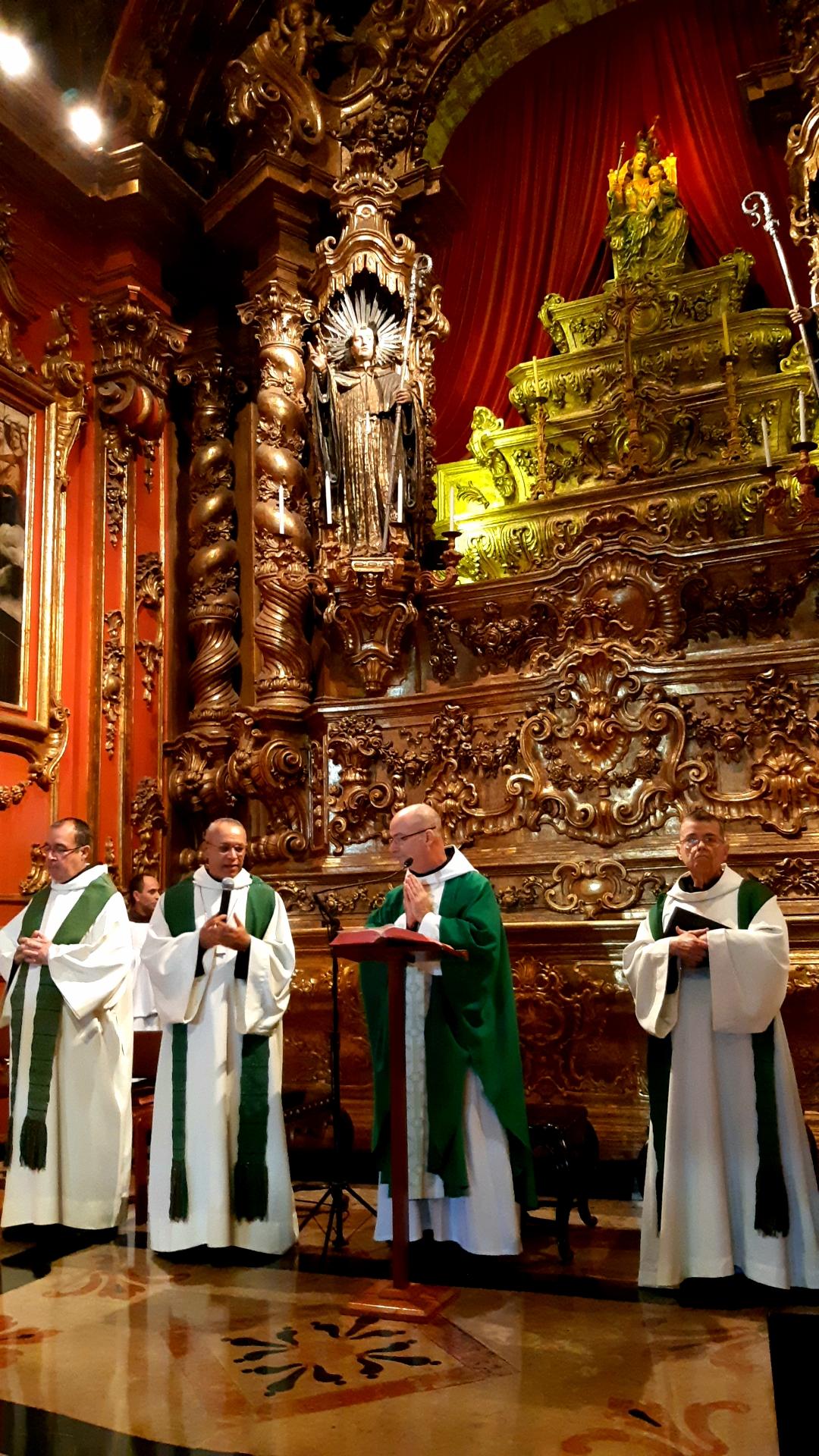 Dom Henrique celebra 25 anos de ordenação sacerdotal